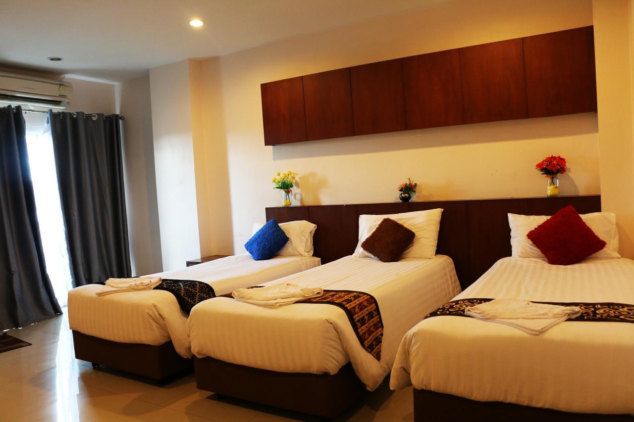 7 Sky Residency Hotel Patong Bagian luar foto