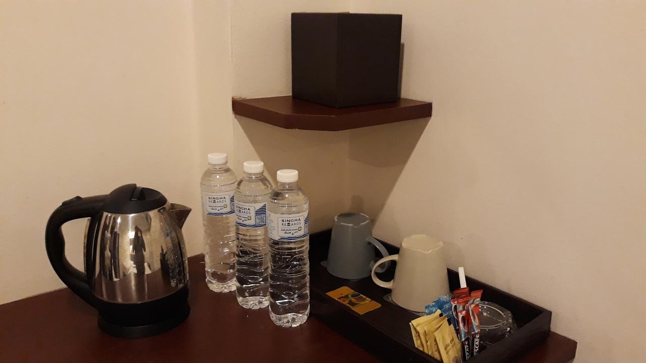 7 Sky Residency Hotel Patong Bagian luar foto