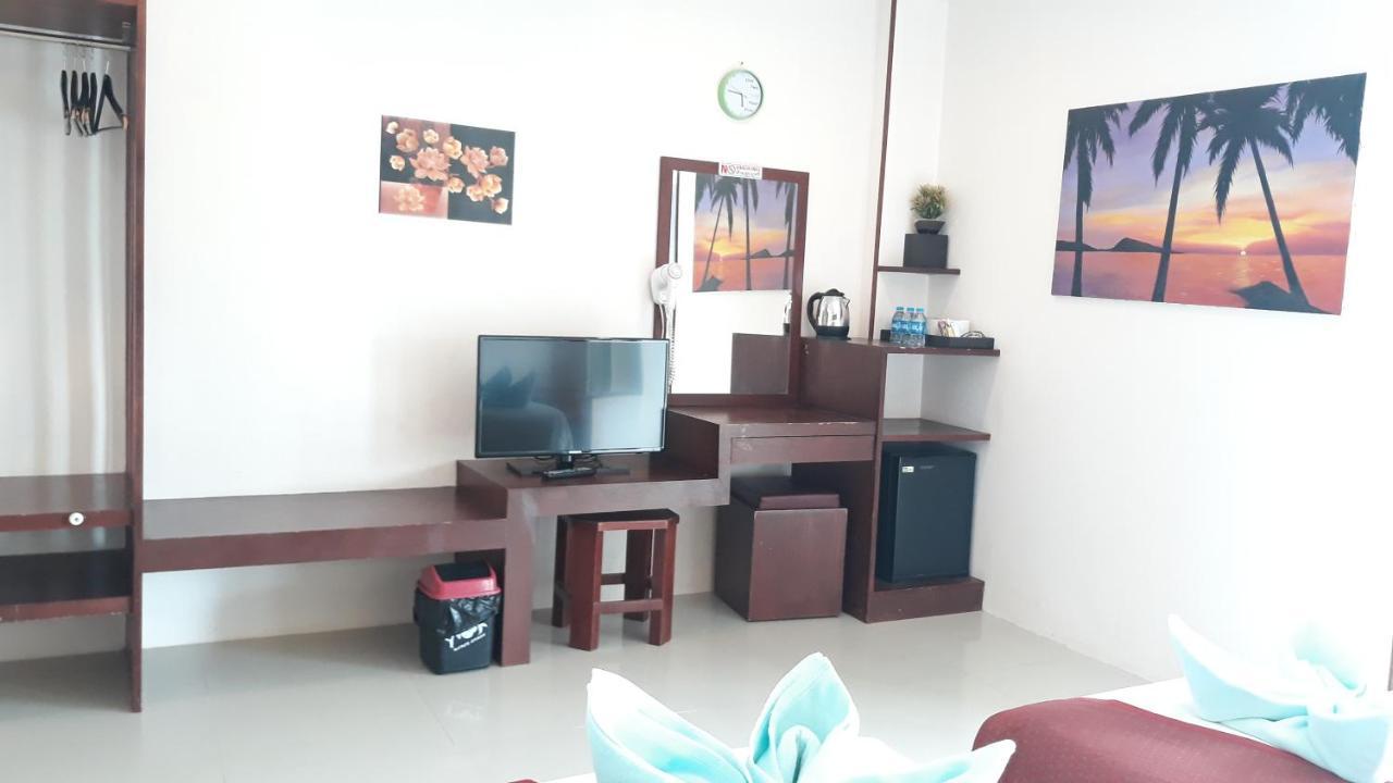 7 Sky Residency Hotel Patong Bagian luar foto