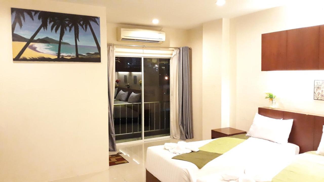 7 Sky Residency Hotel Patong Bagian luar foto