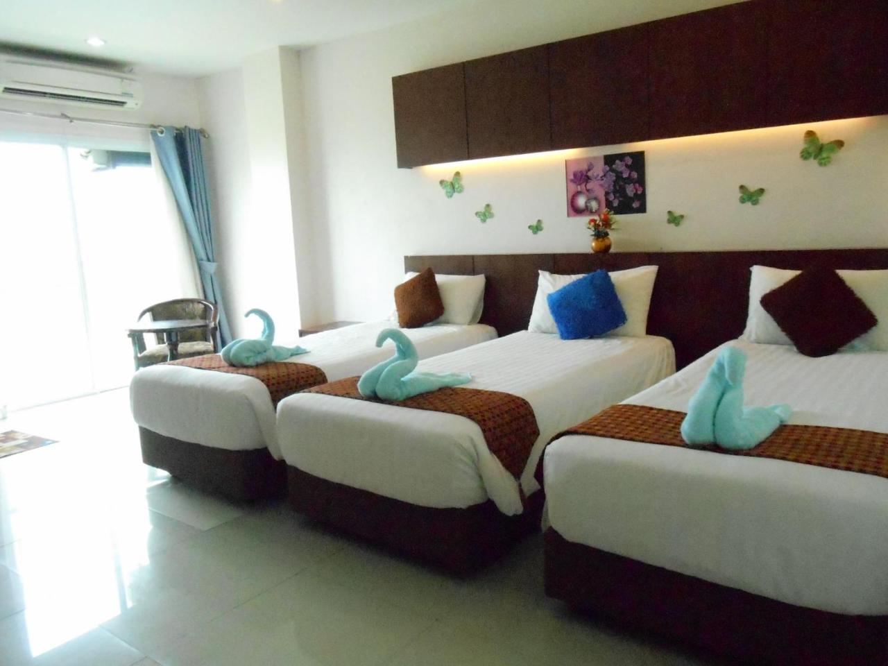 7 Sky Residency Hotel Patong Bagian luar foto