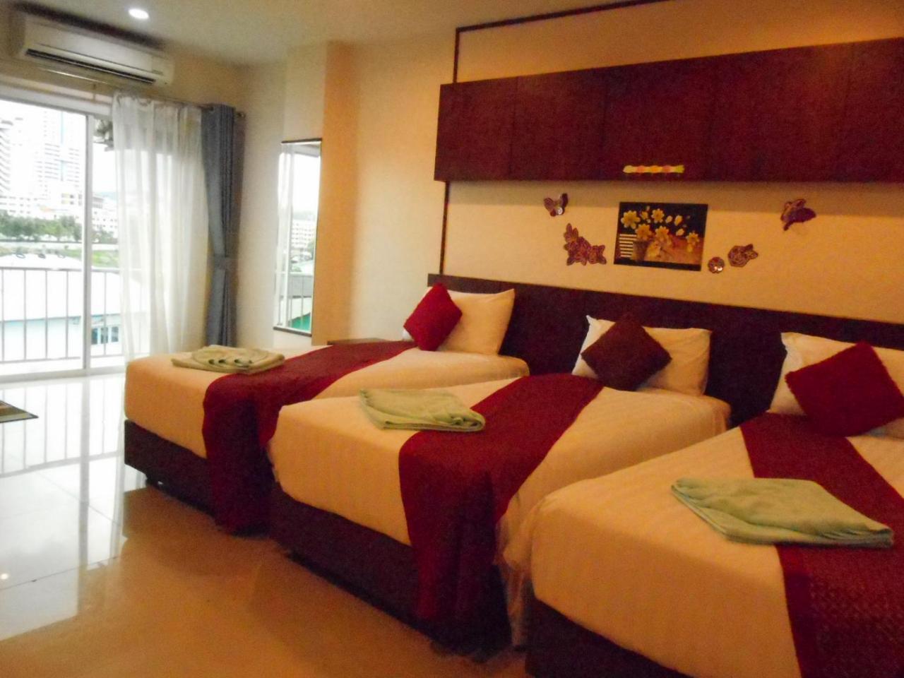 7 Sky Residency Hotel Patong Bagian luar foto