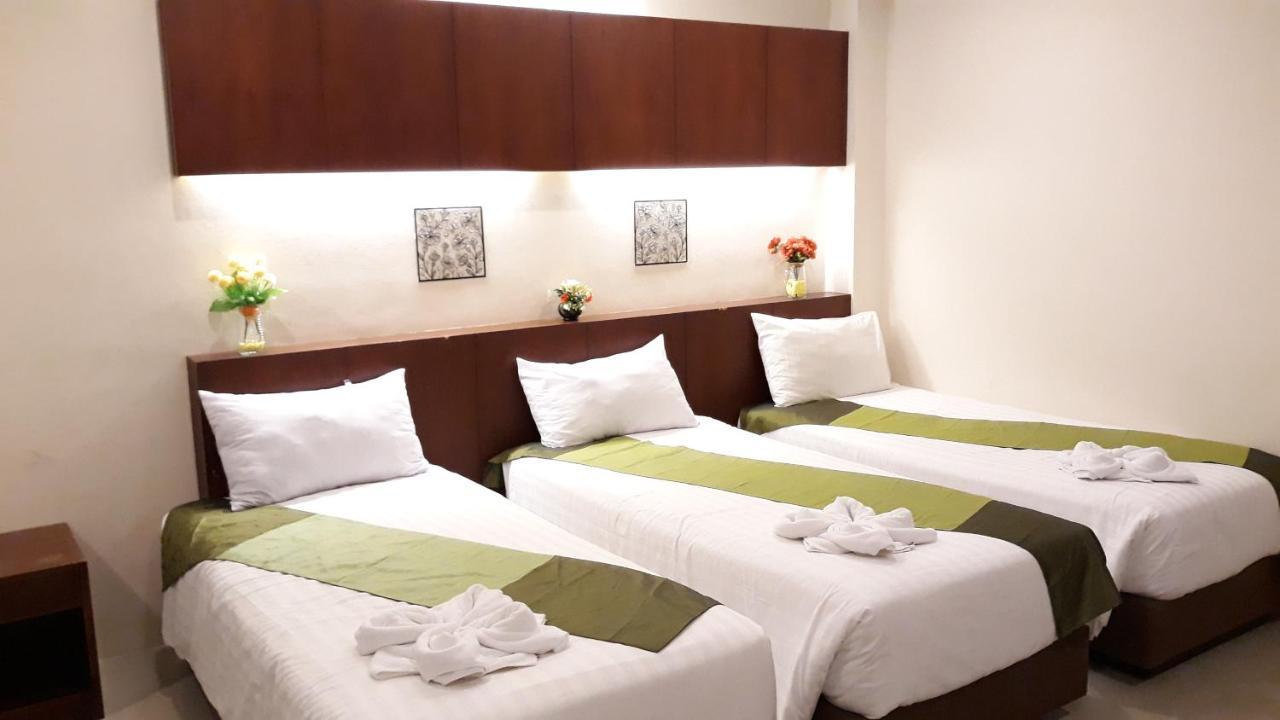 7 Sky Residency Hotel Patong Bagian luar foto